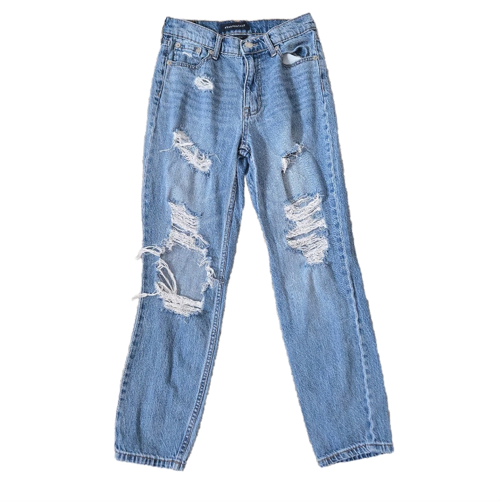 Aeropostale Mom Jeans, Light Wash